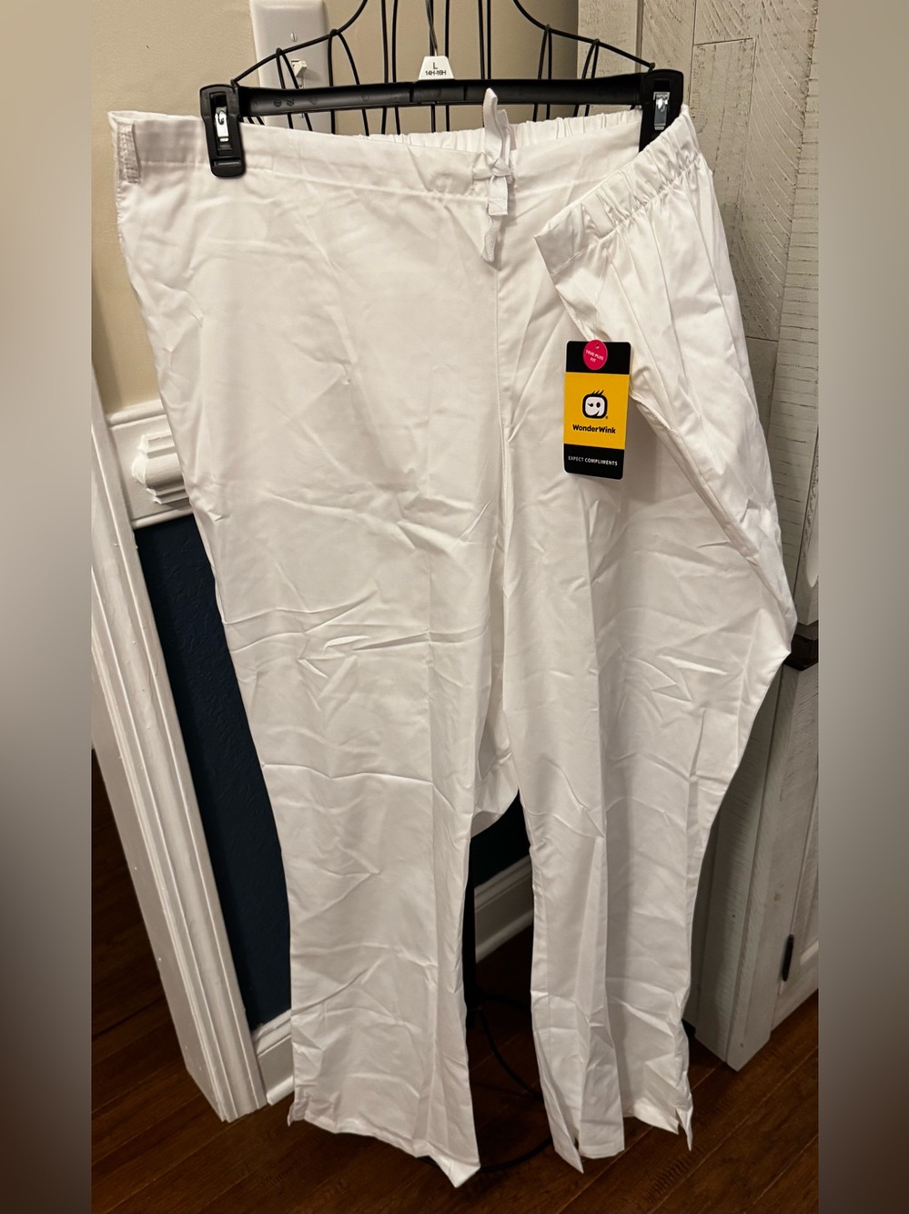 New WonderWink Women’s 3XL White scrub pants flare 502 bottoms 3X Wink